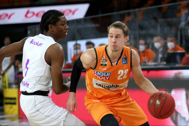 极其敏锐 极其敏锐