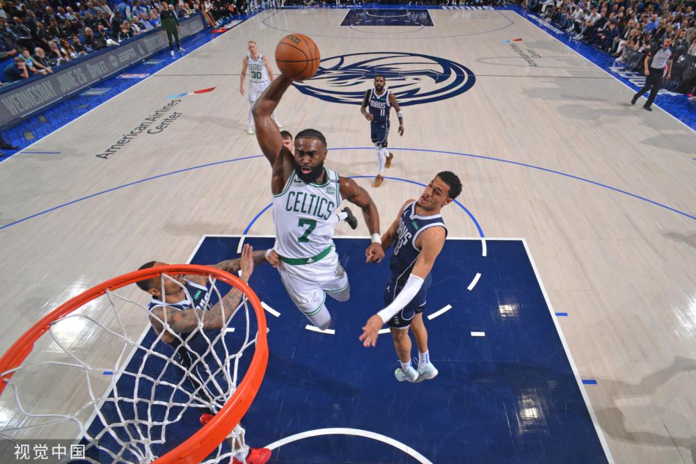 坦和伊朗在 坦和伊朗在