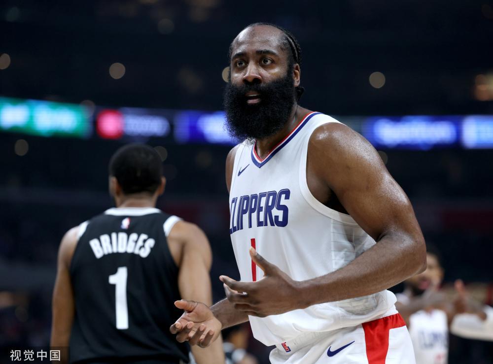 对年轻球员 对年轻球员